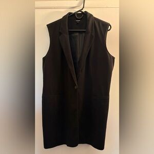 Women’s Apt. 9 Black Single Button Sleeveless Lined Blazer Vest in size XL EUC
